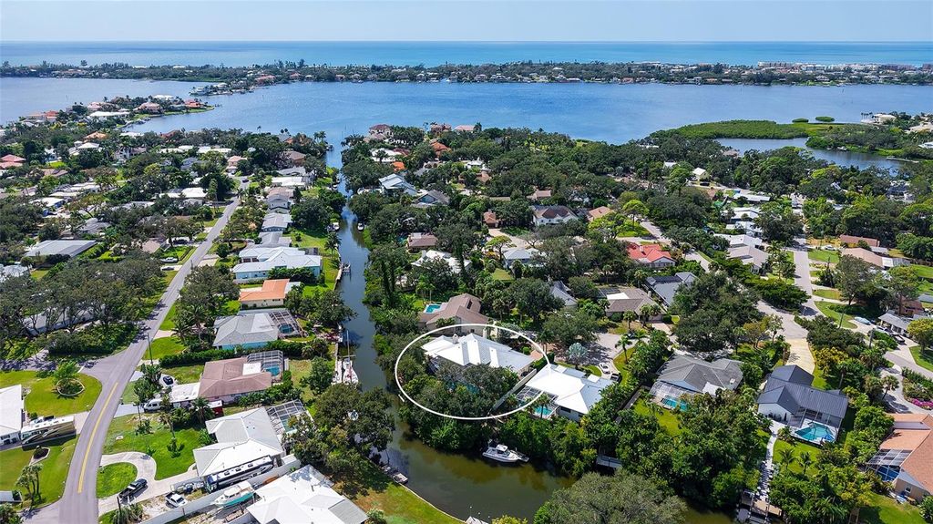 Photo of 1887 Buccaneer Circle, Sarasota, FL 34231 (MLS # A4668095)