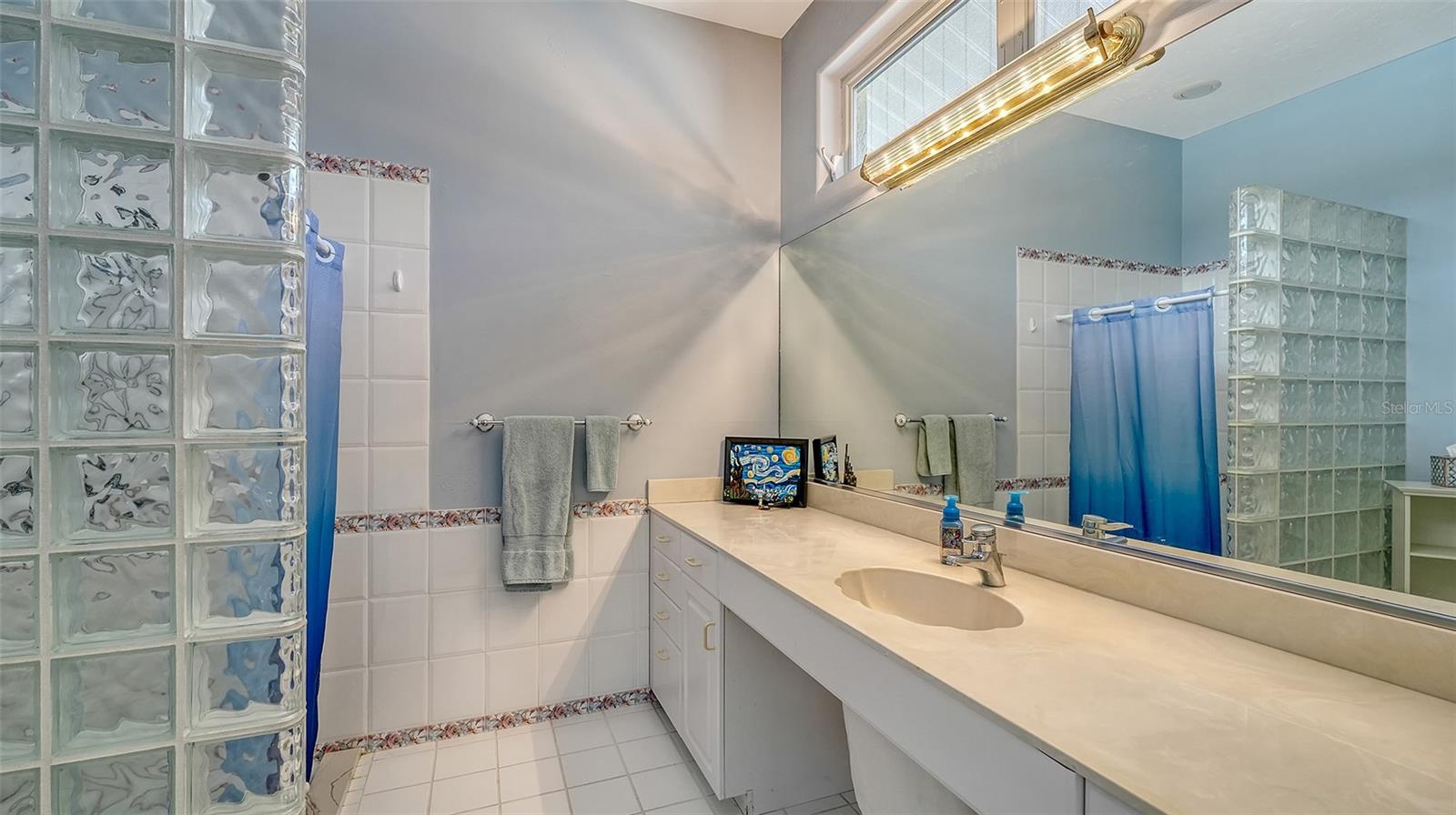 BUCCANEER BAY - Residential