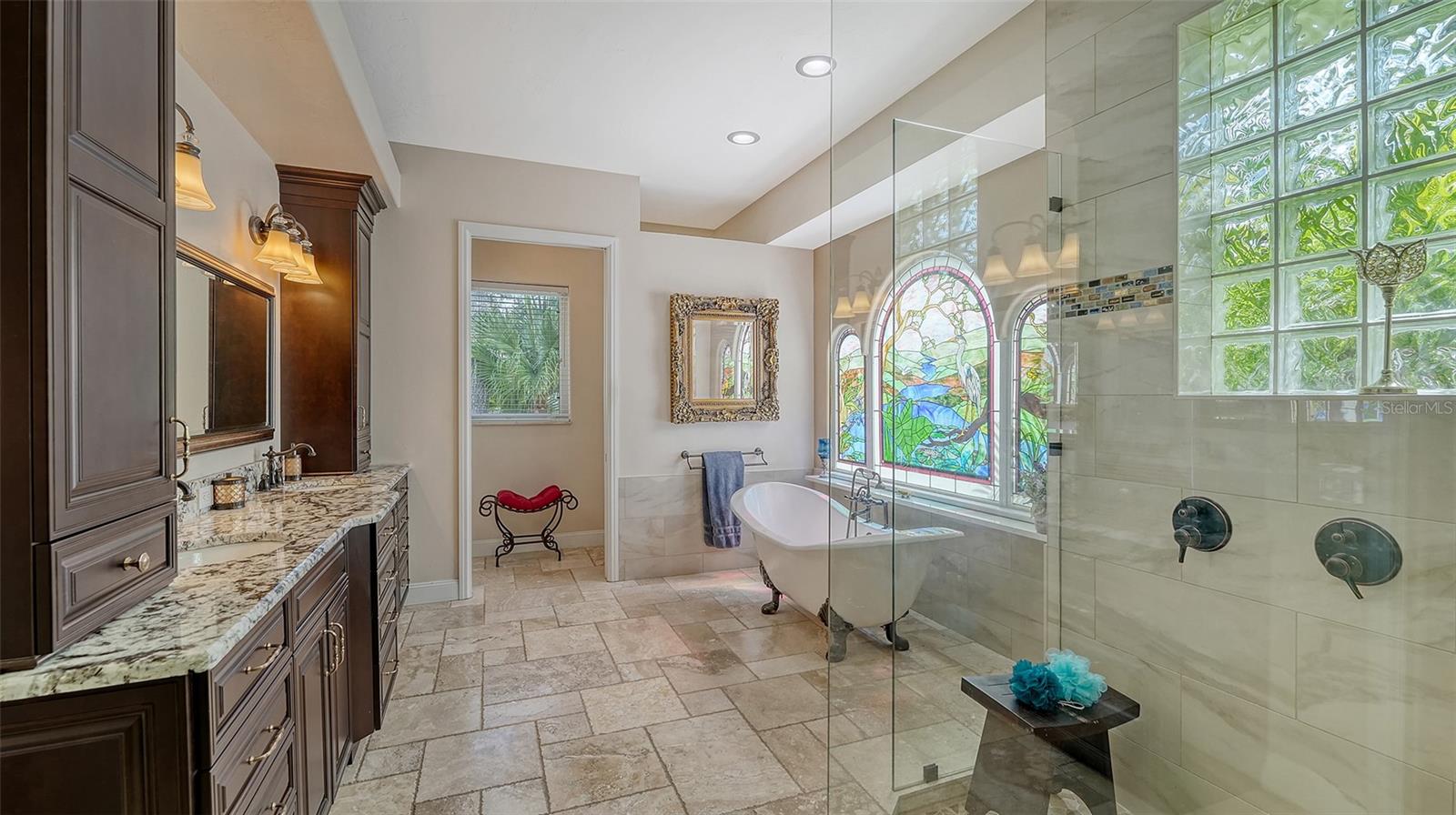 BUCCANEER BAY - Residential