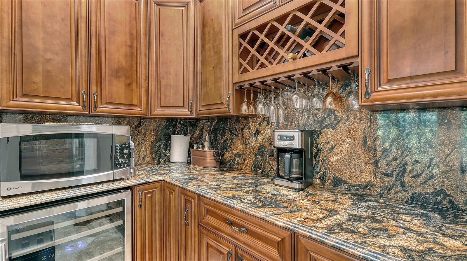 BUCCANEER BAY - Residential