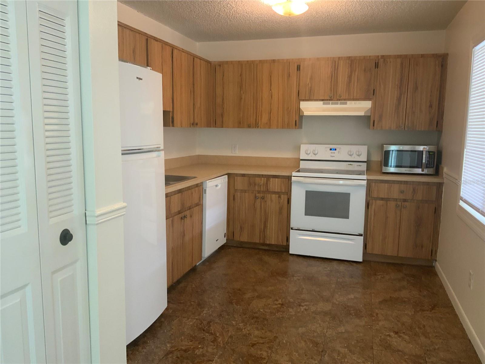 SHADOW LAKES CONDO - Residential