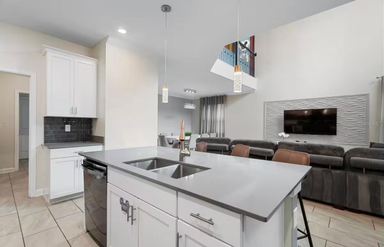 COVE AT STOREY LAKE III - Residential