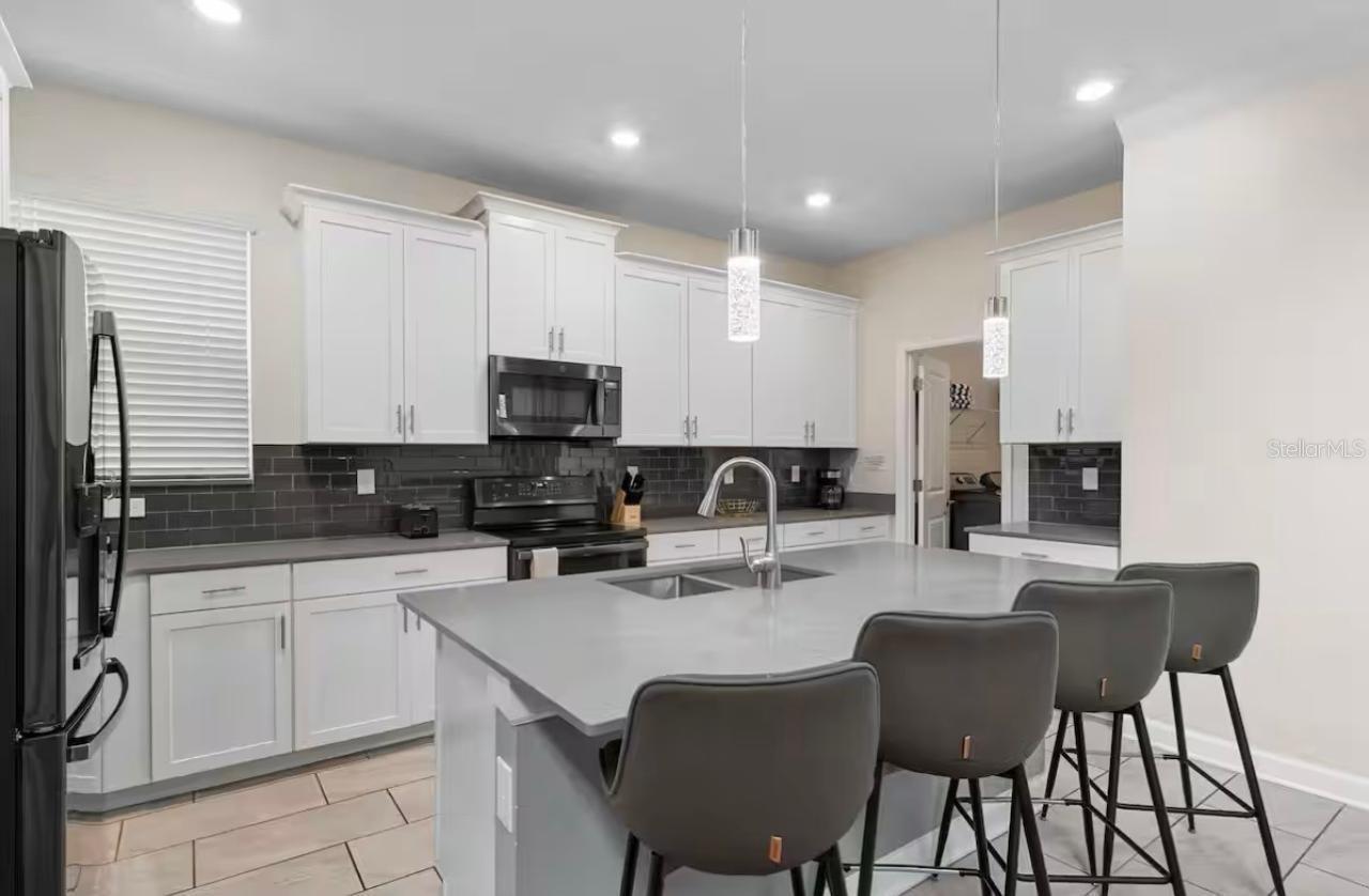 COVE AT STOREY LAKE III - Residential