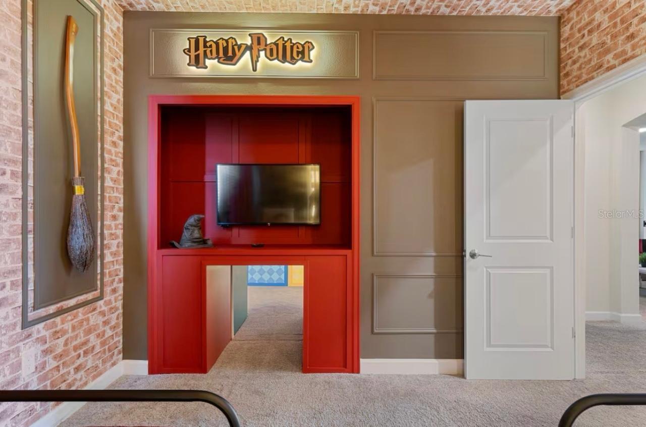 COVE AT STOREY LAKE III - Residential