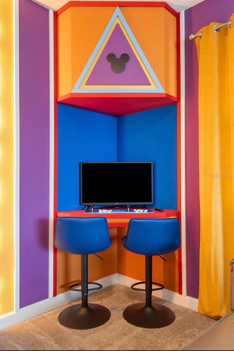 COVE AT STOREY LAKE III - Residential