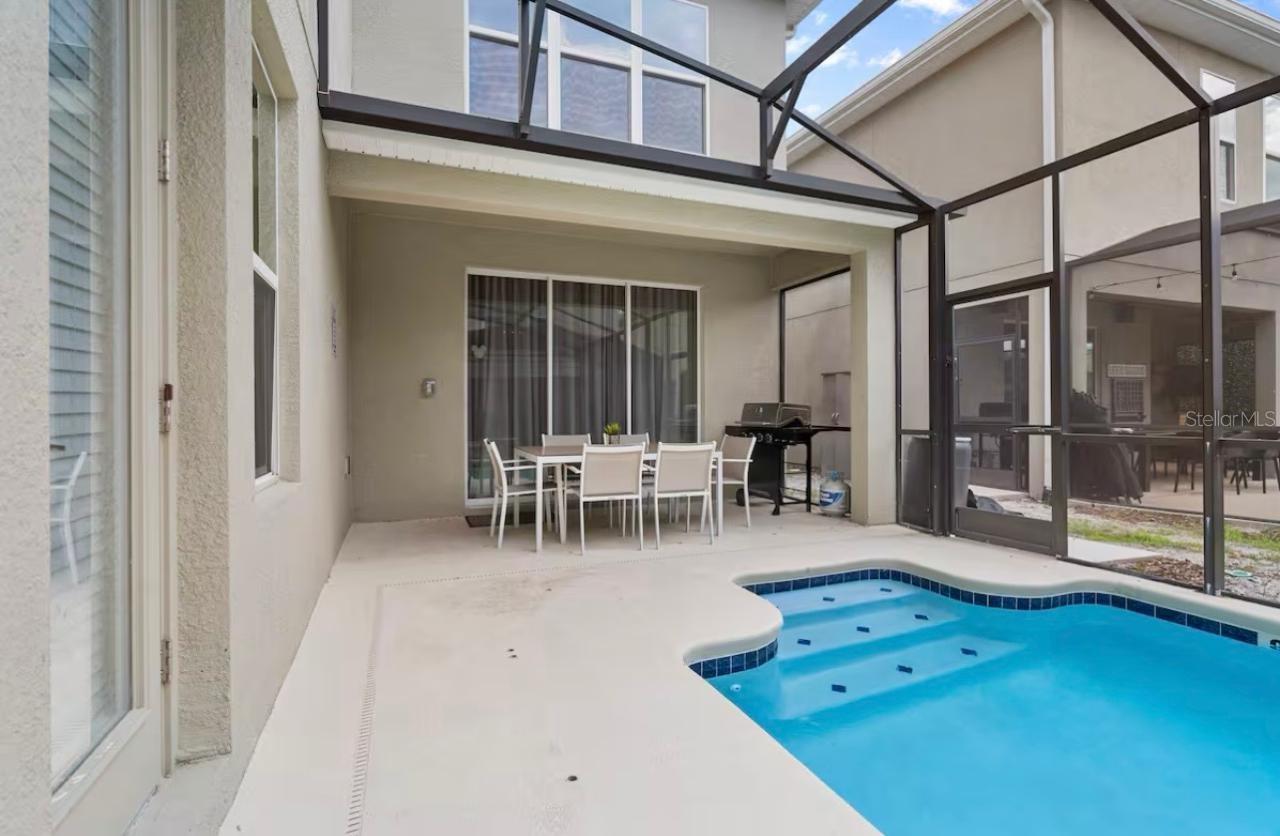 COVE AT STOREY LAKE III - Residential