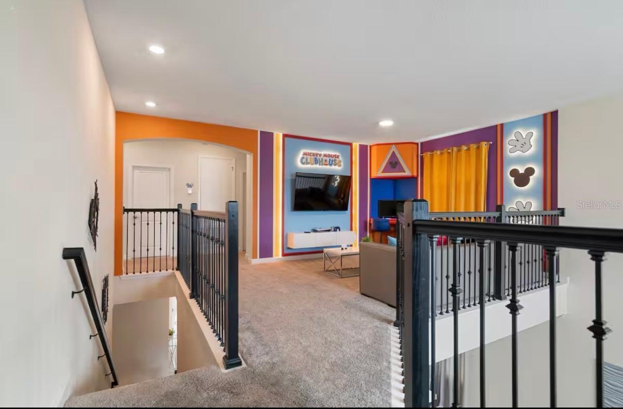 COVE AT STOREY LAKE III - Residential