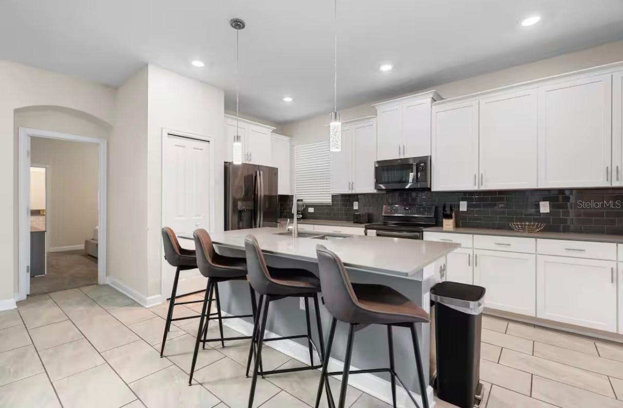 COVE AT STOREY LAKE III - Residential