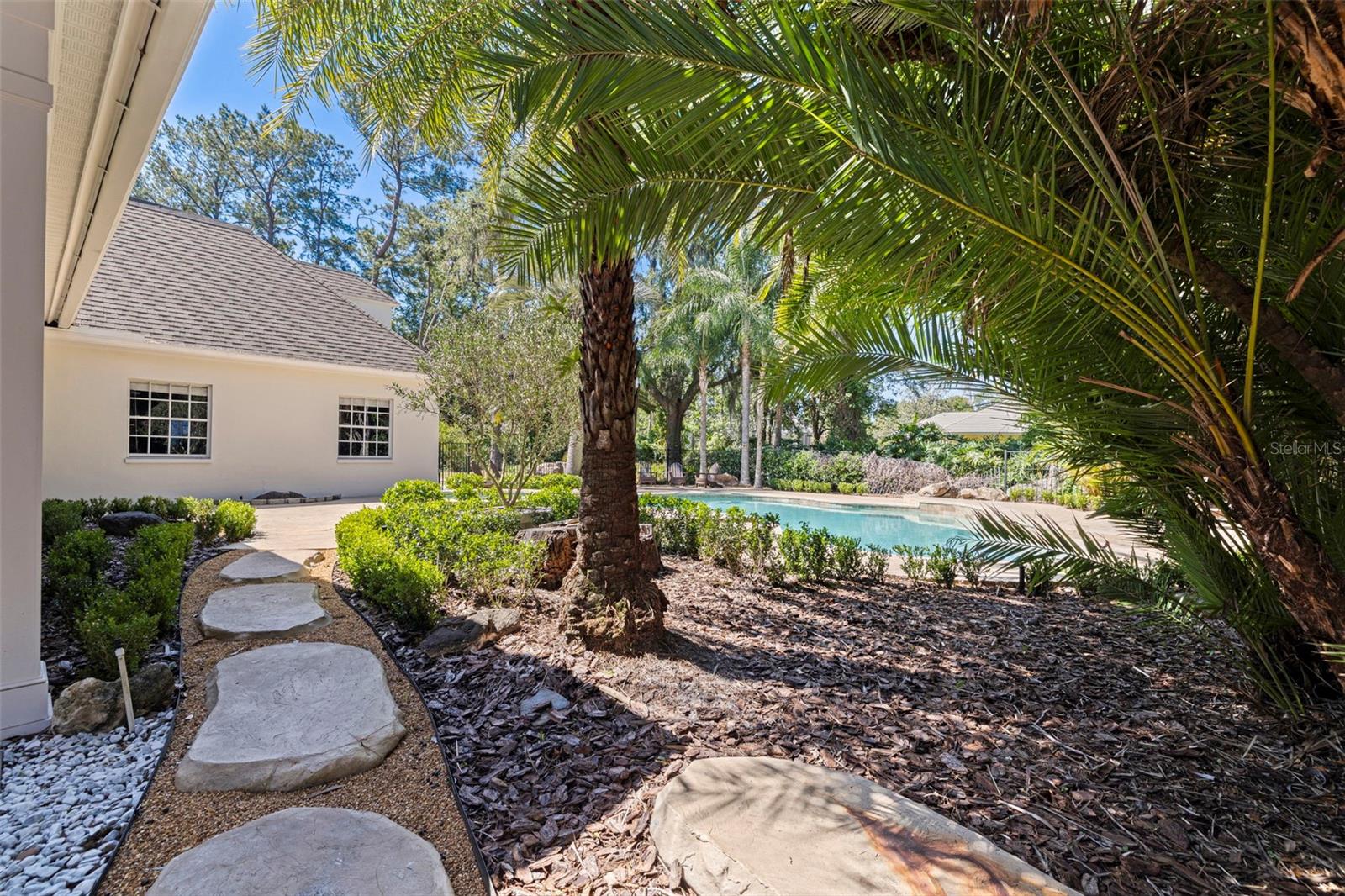 TAMPA PALMS - Residential