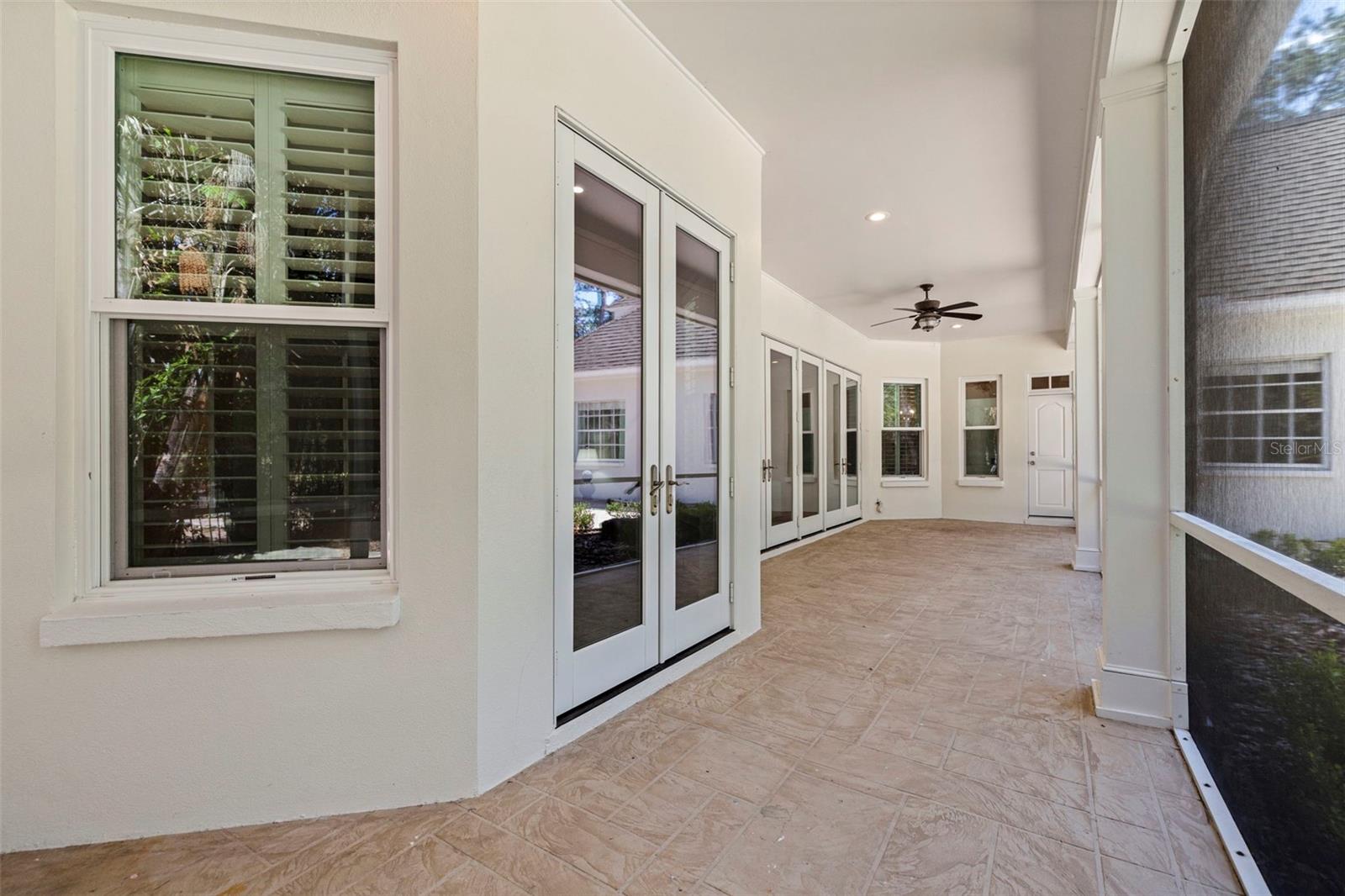 TAMPA PALMS - Residential