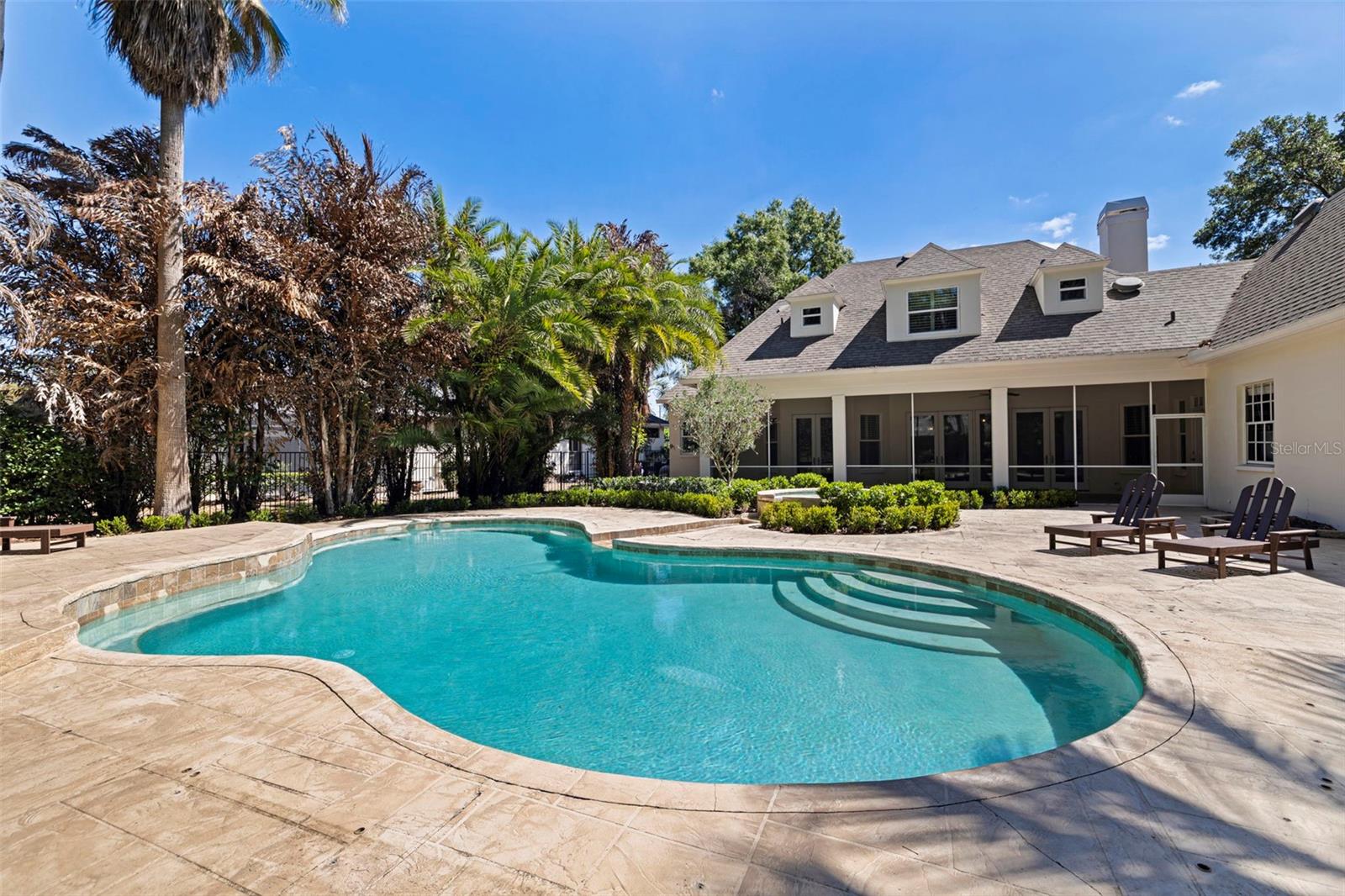 TAMPA PALMS - Residential