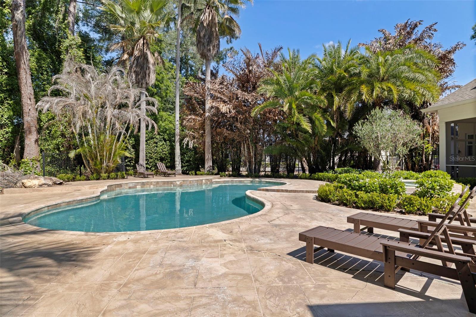 TAMPA PALMS - Residential