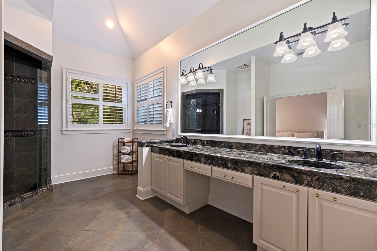 TAMPA PALMS - Residential