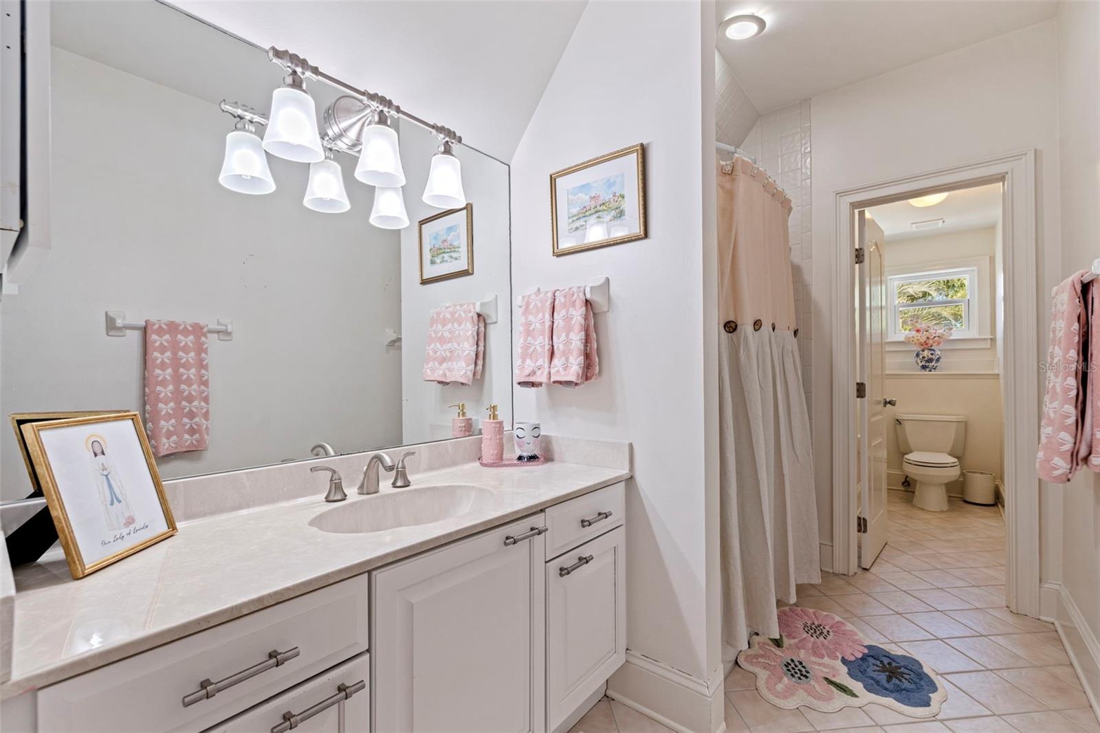 TAMPA PALMS - Residential