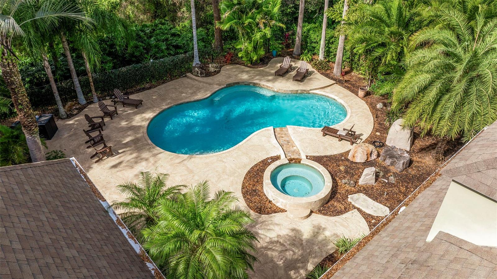 TAMPA PALMS - Residential