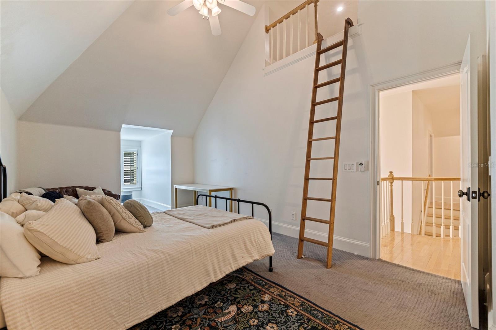 TAMPA PALMS - Residential