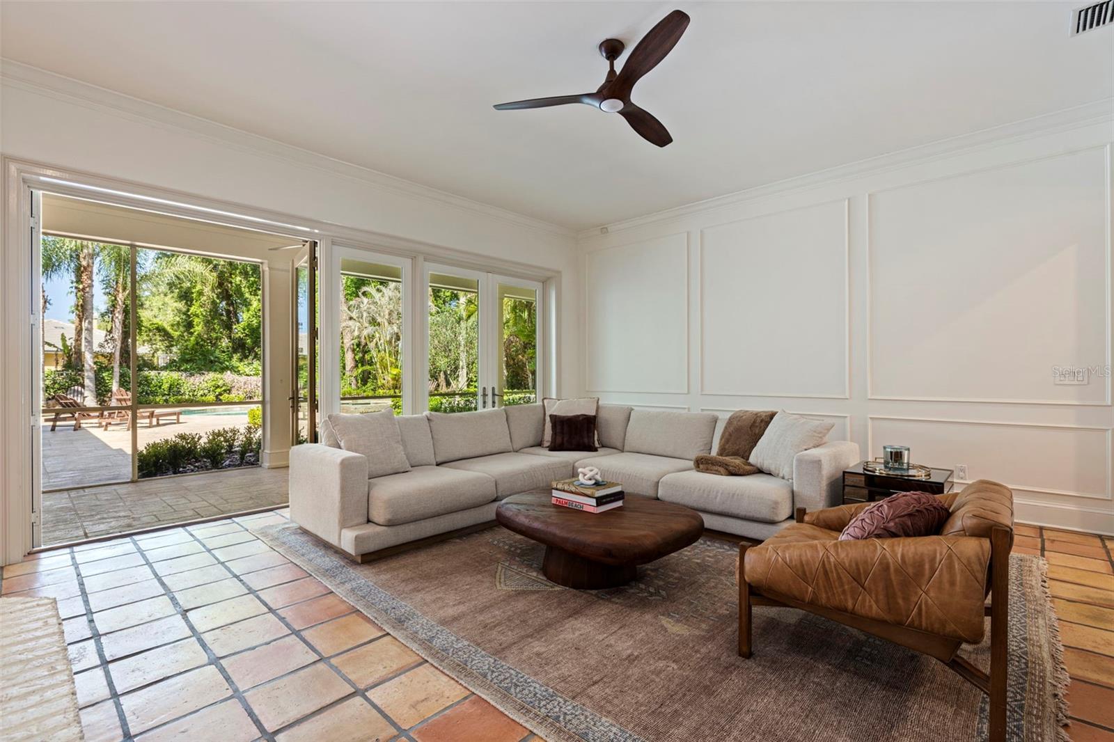 TAMPA PALMS - Residential