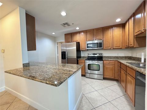 Photo of 808 3rd Avenue W #301, Bradenton, FL 34205 (MLS # A4693086)