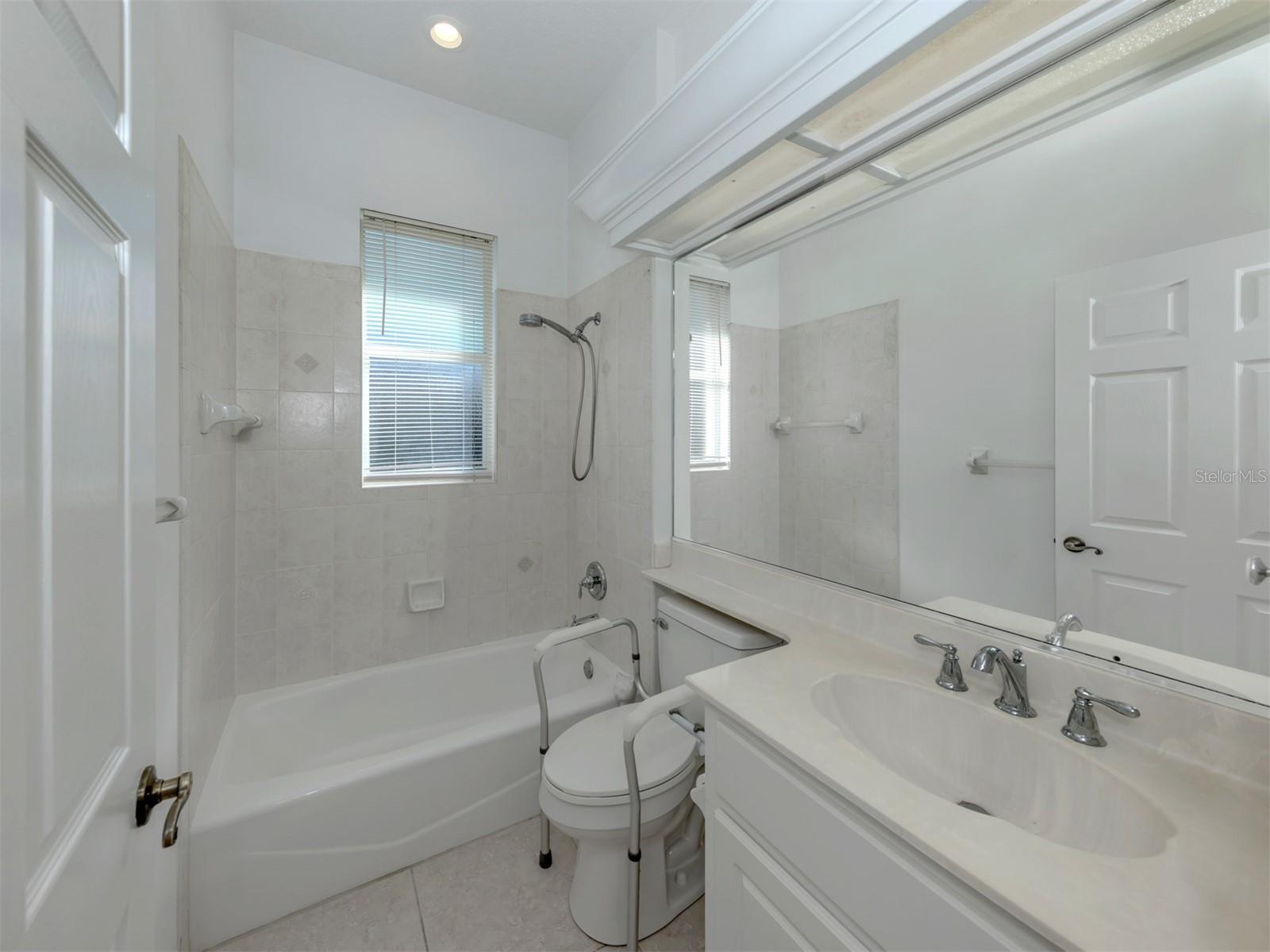 SAWGRASS - Residential