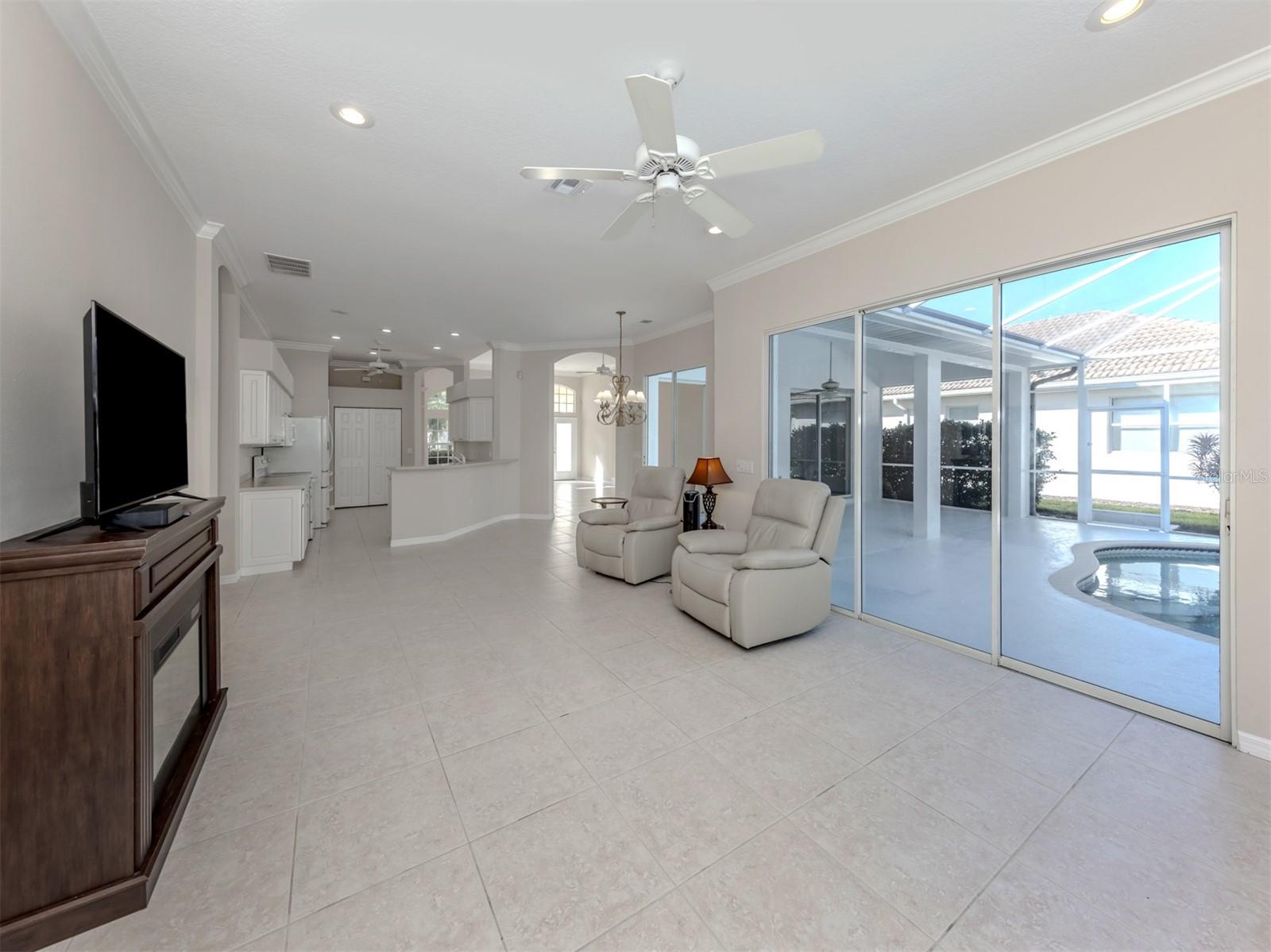 SAWGRASS - Residential