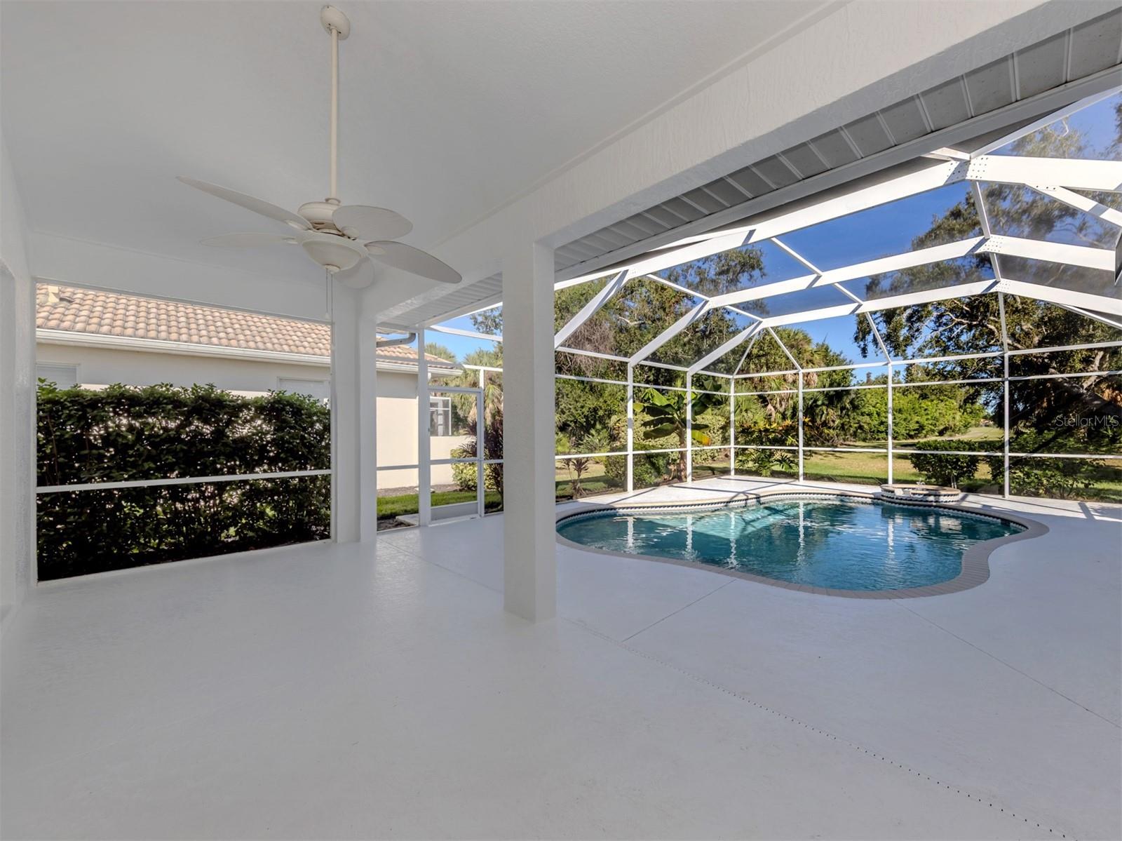 SAWGRASS - Residential