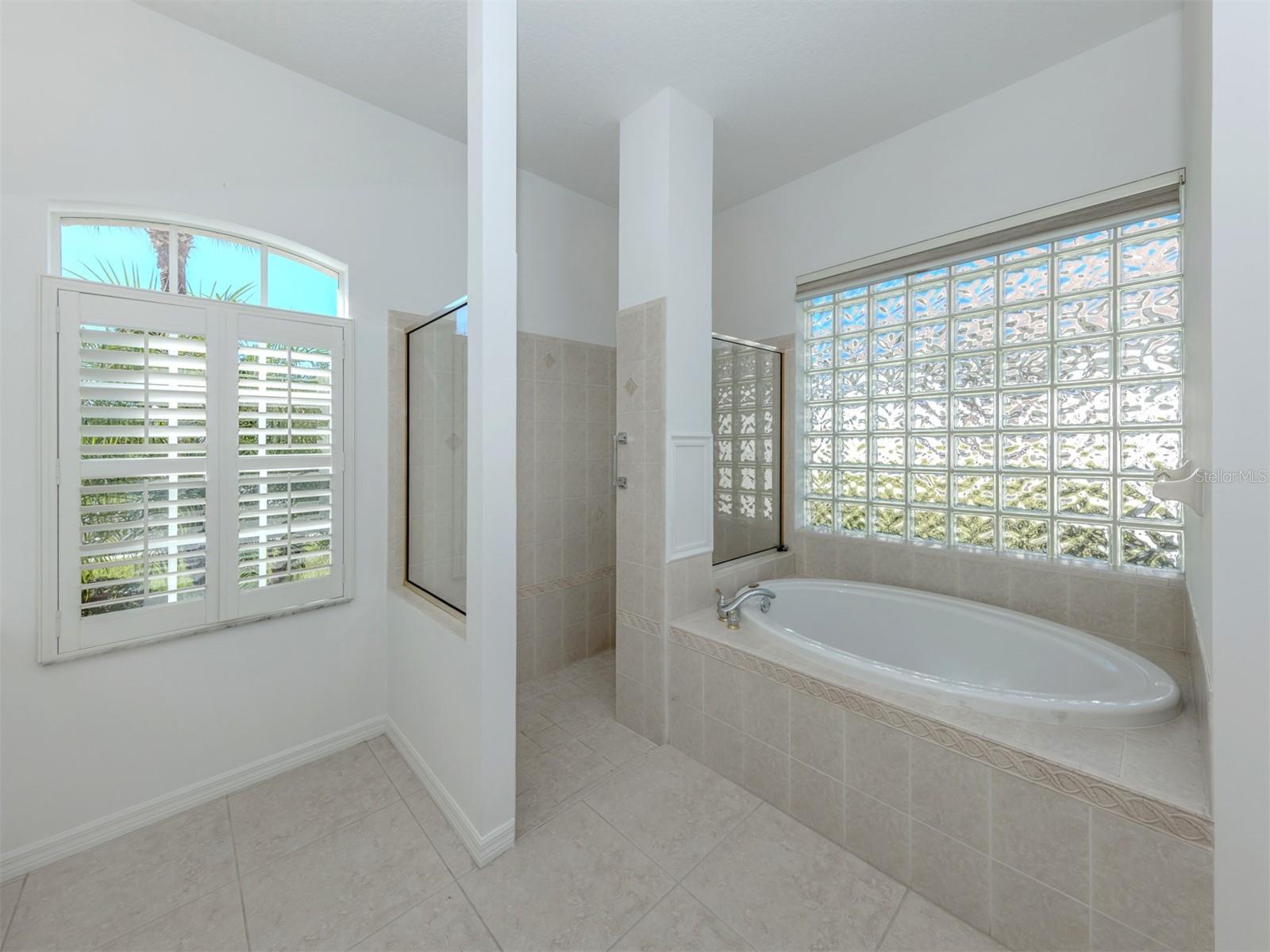 SAWGRASS - Residential