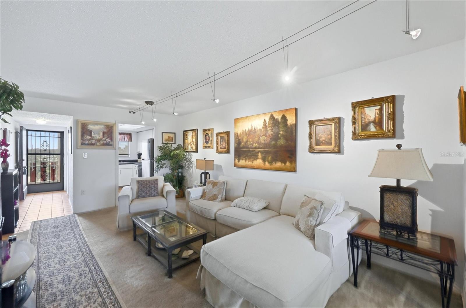 BAYSHORE ON THE LAKE APTS SEC 2 - Residential