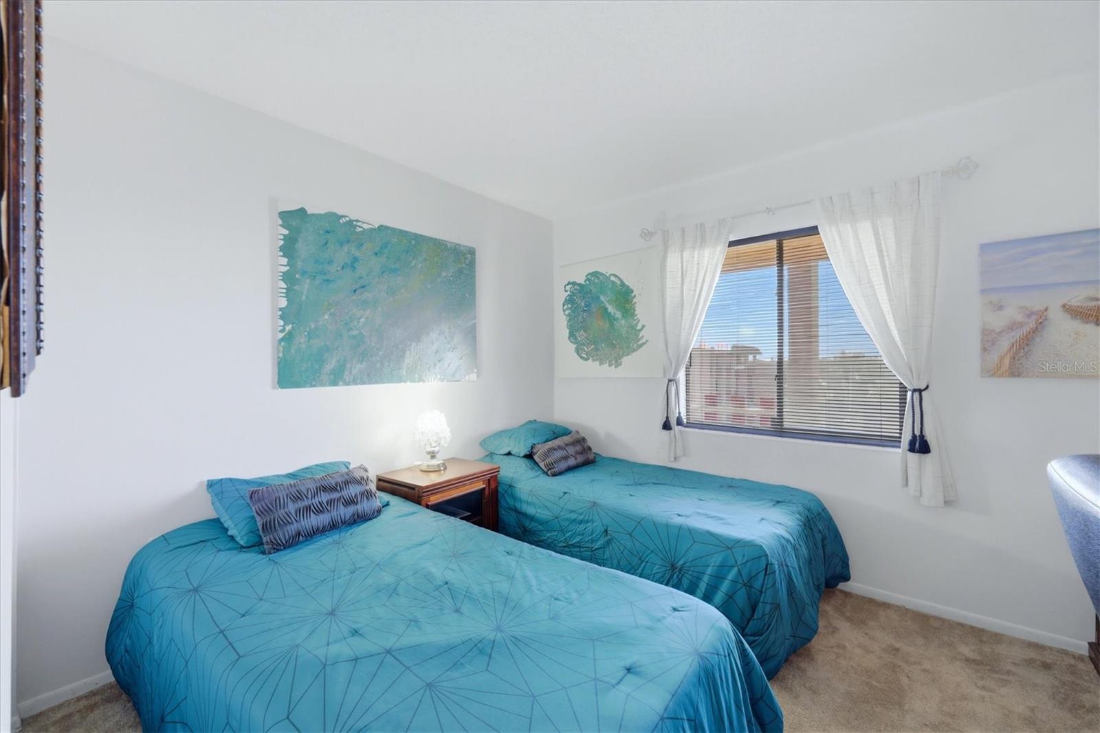 BAYSHORE ON THE LAKE APTS SEC 2 - Residential