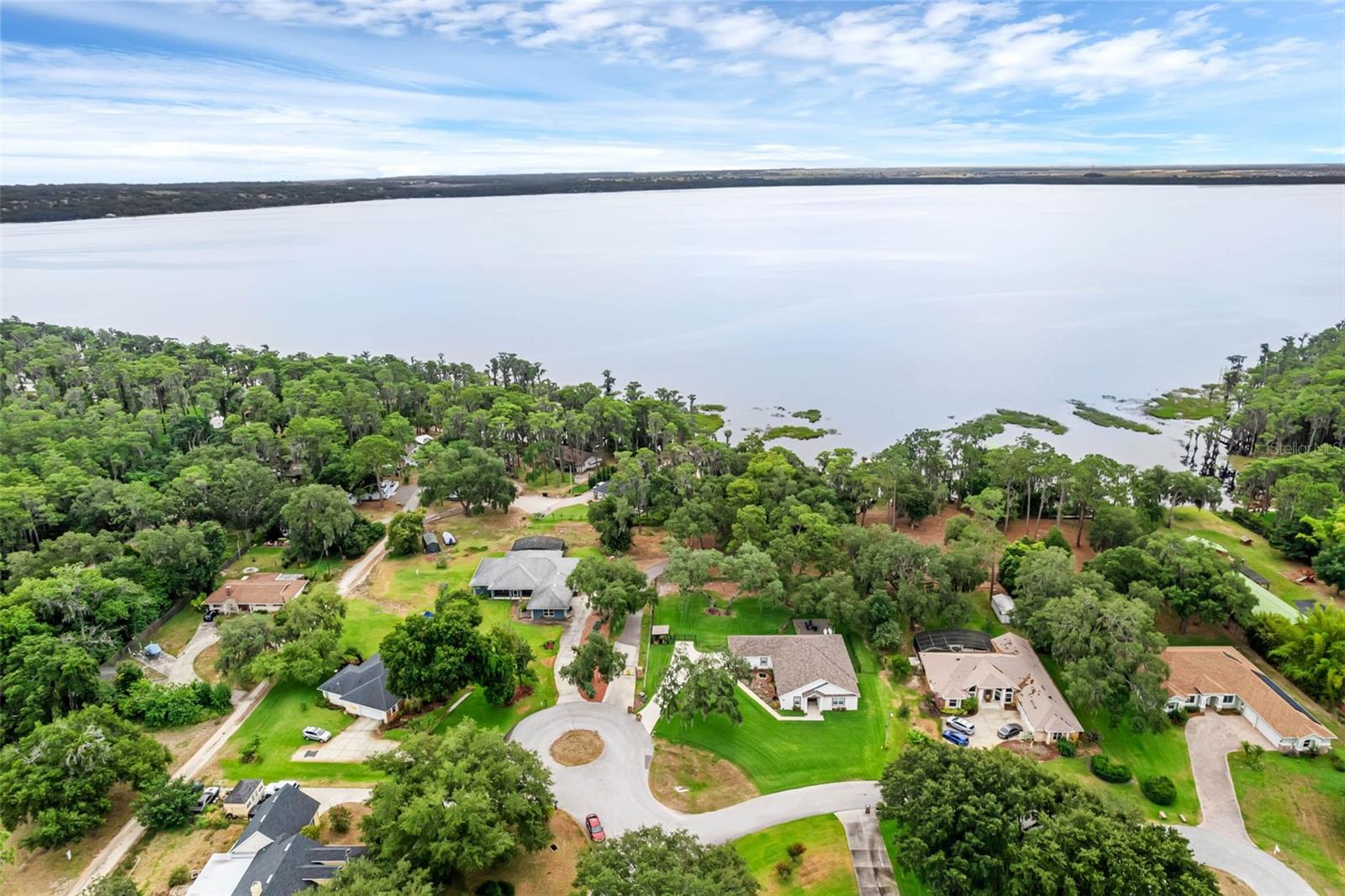 HILLS OF LAKE LOUISA SUB - Residential