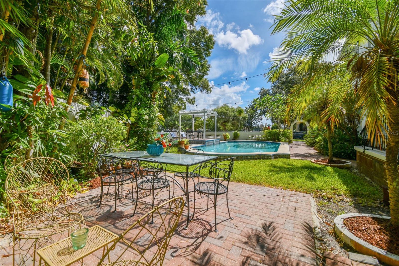 GRANADA TERRACE ADD - Residential