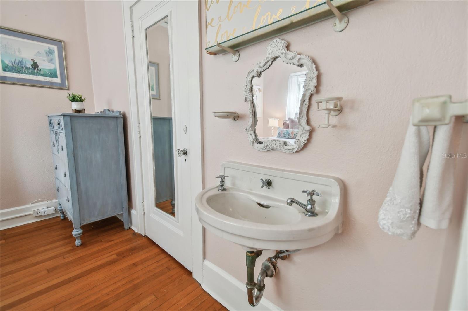 GRANADA TERRACE ADD - Residential