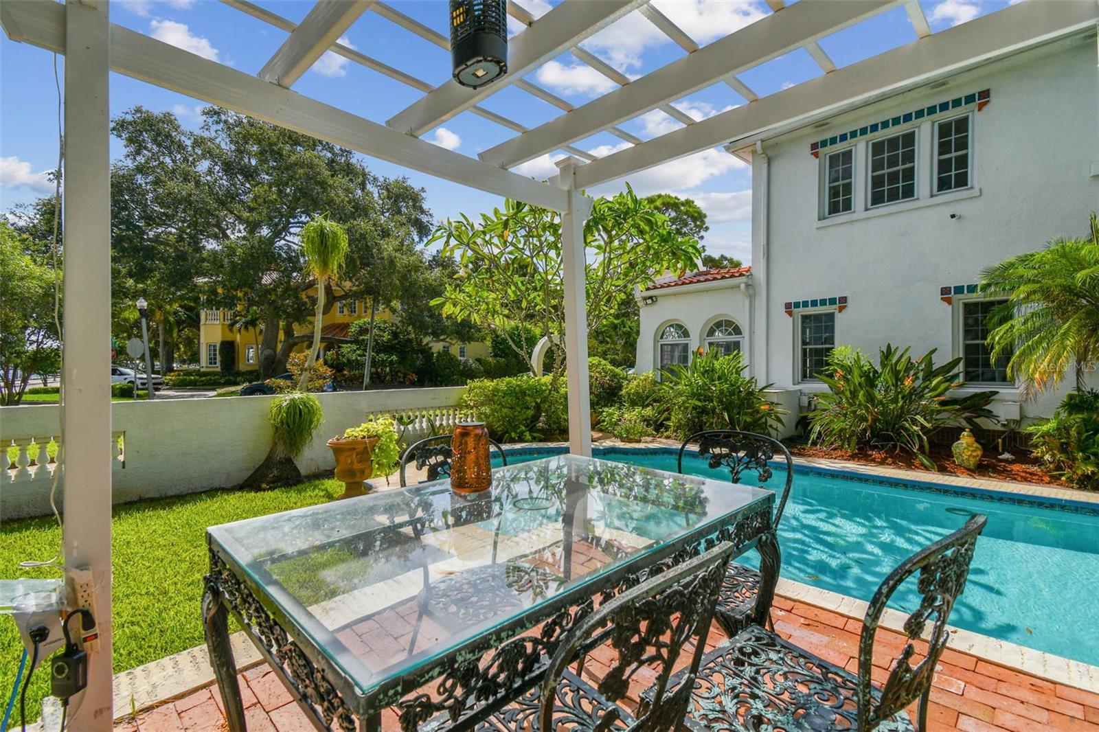 GRANADA TERRACE ADD - Residential