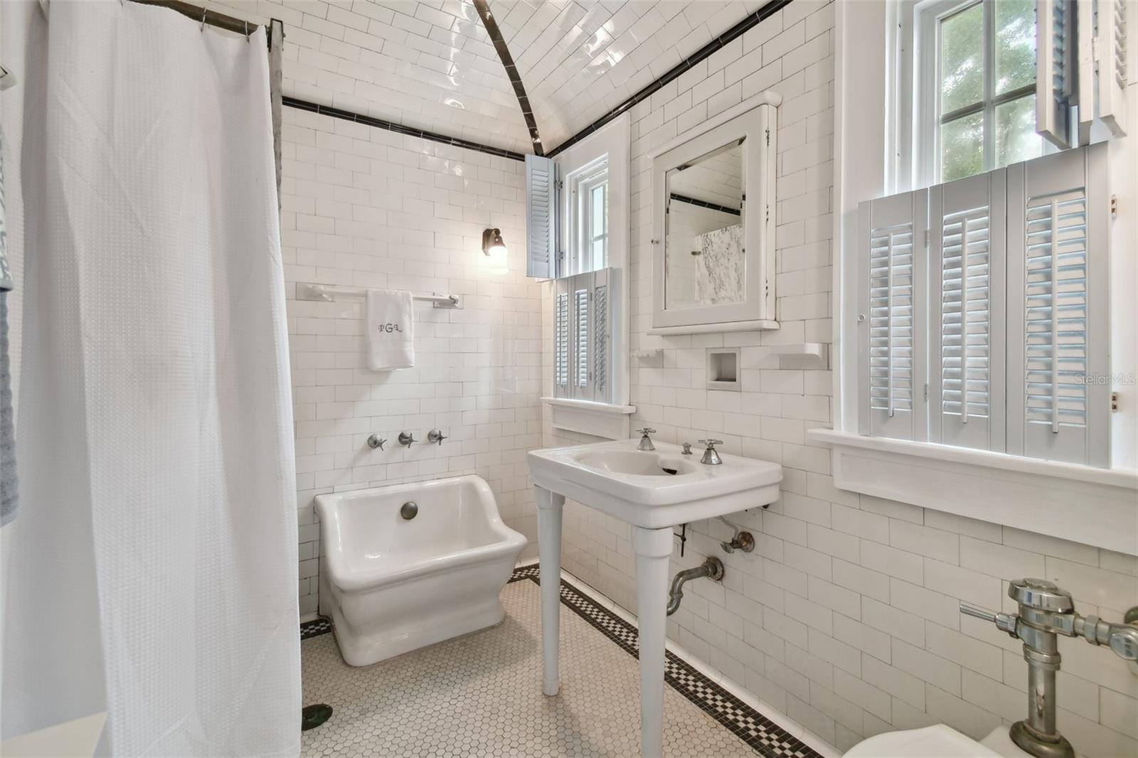 GRANADA TERRACE ADD - Residential