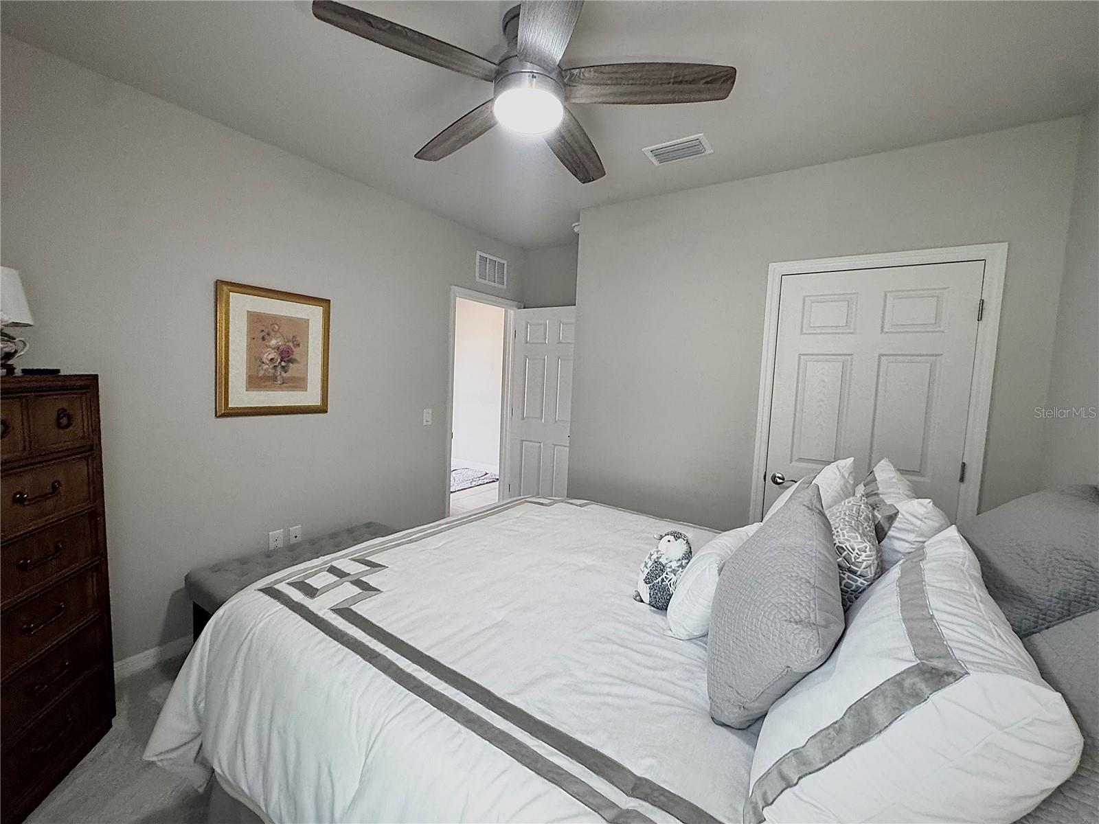 RIVER CLUB - Residential