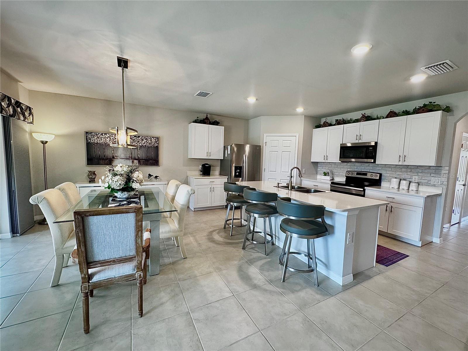 RIVER CLUB - Residential