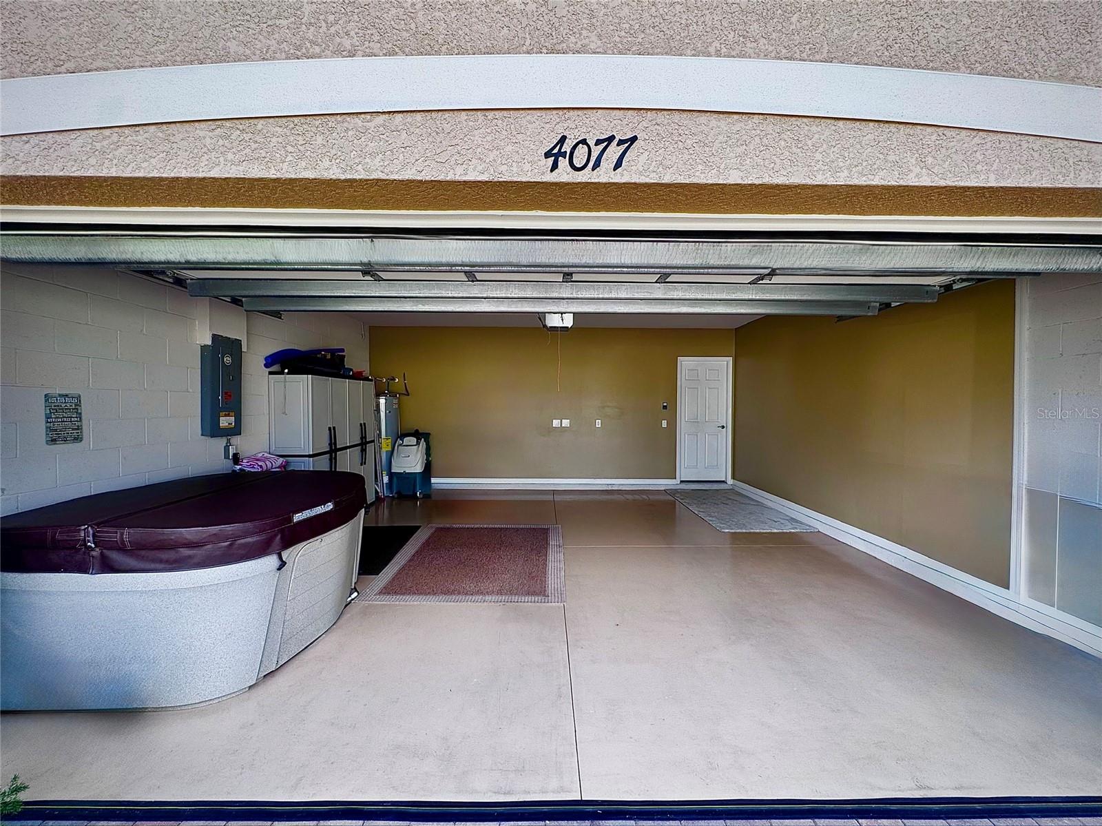 RIVER CLUB - Residential