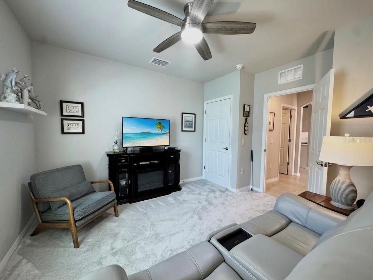 RIVER CLUB - Residential