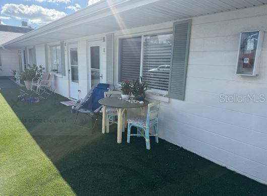 TROPICAL COURTS - Residential