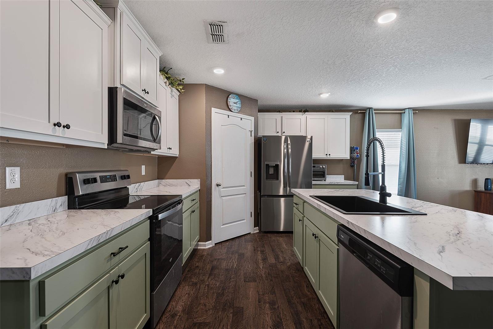 BELLE TERRE - Residential