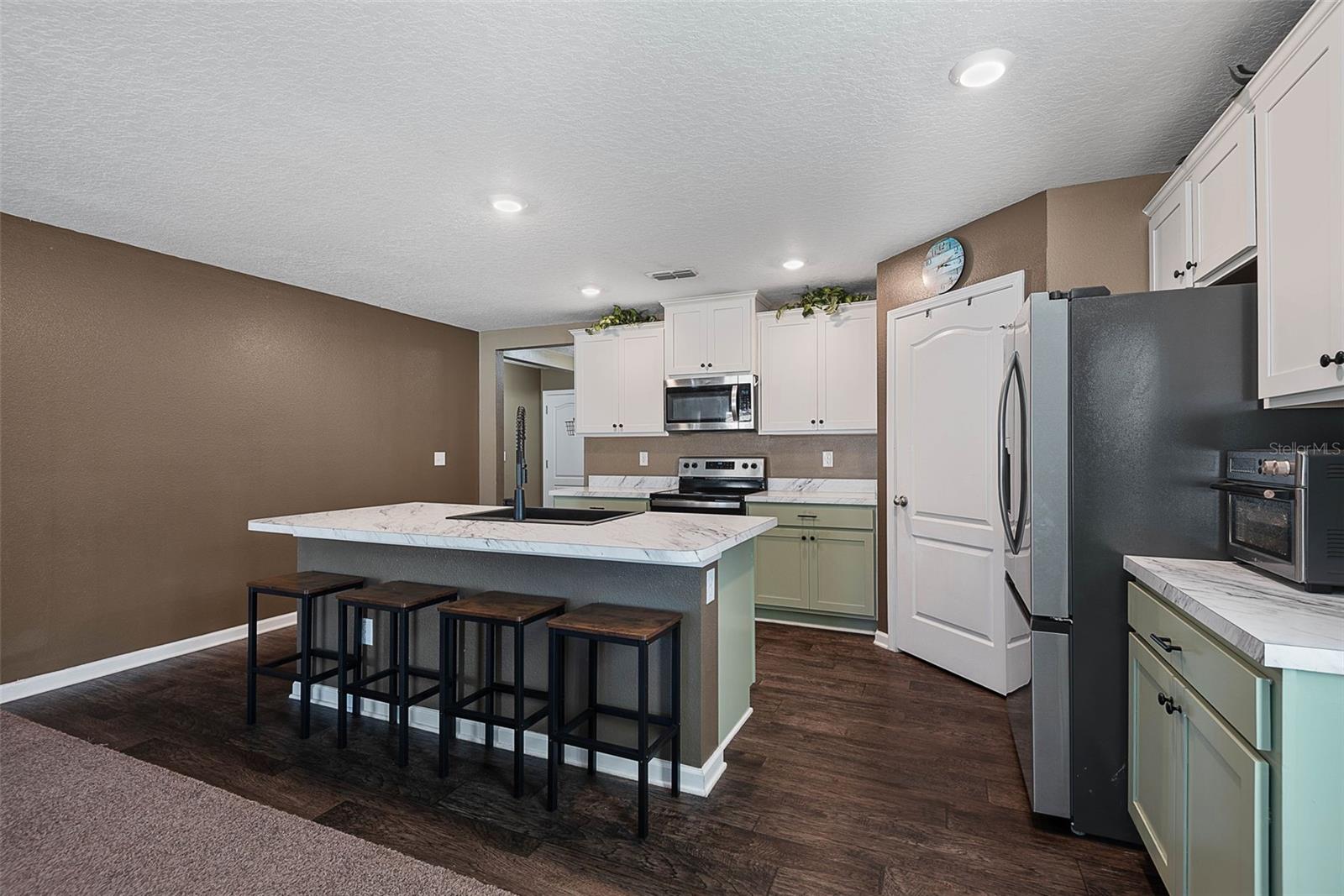 BELLE TERRE - Residential