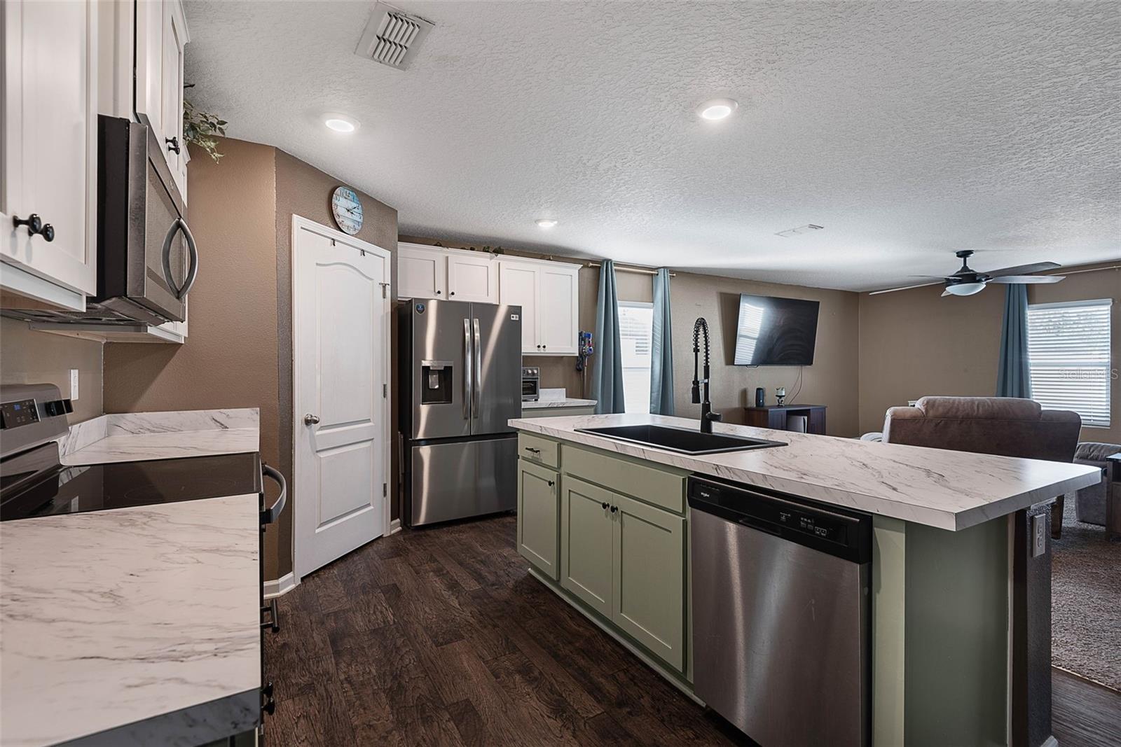 BELLE TERRE - Residential