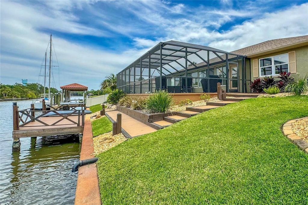 Photo of 85 Comanche Court, Palm Coast, FL 32137 (MLS # FC313101)