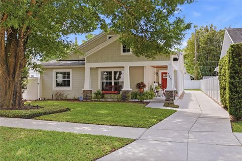 Photo of 546 W King Street, Orlando, FL 32804 (MLS # O6395708)