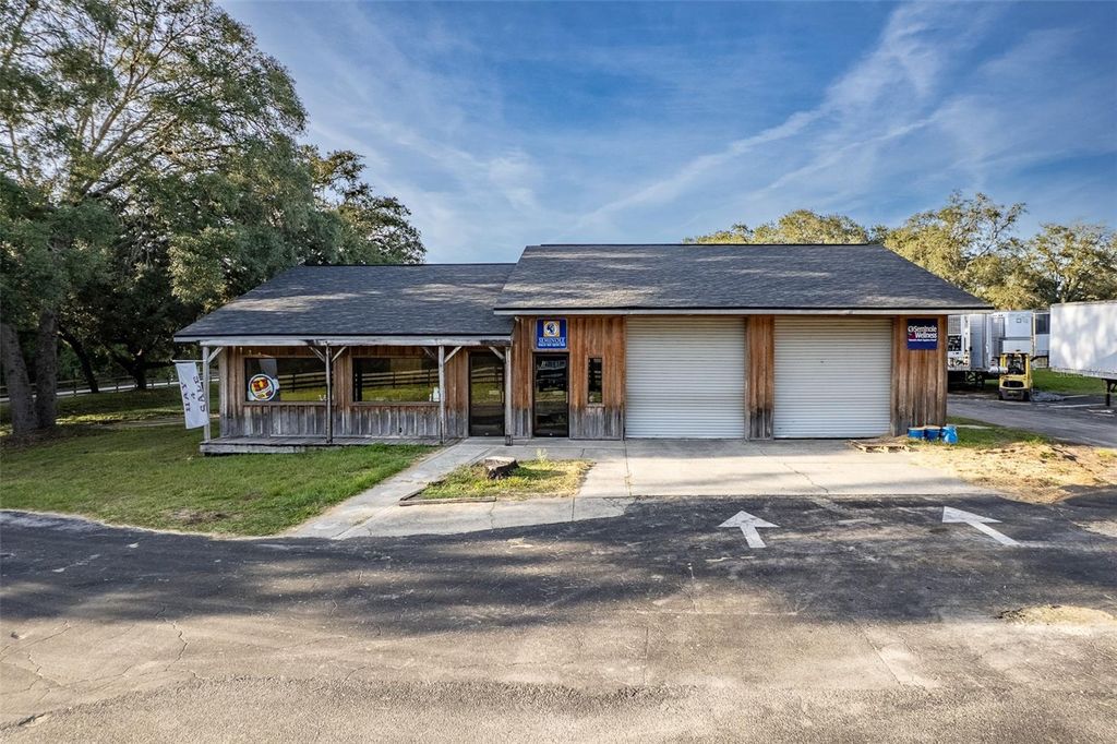 Photo of 5865 SW 176th Avenue, Dunnellon, FL 34432 (MLS # OM710143)