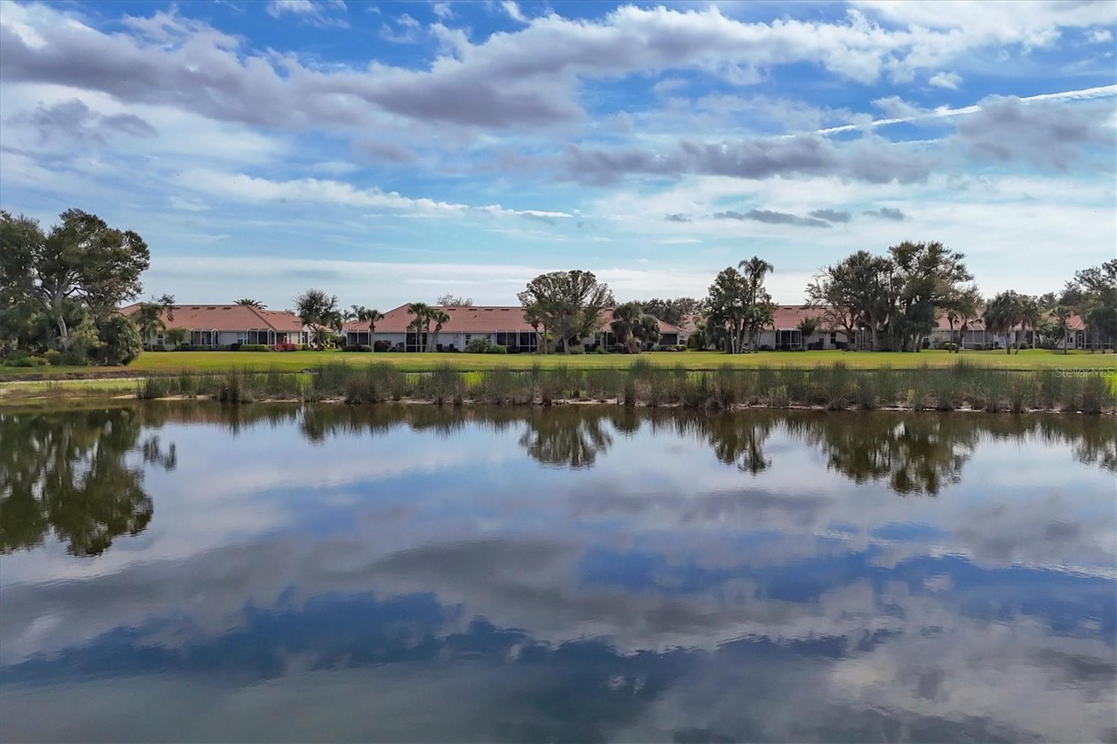 PELICAN POINTE GOLF & COUNTRY CLUB - Residential