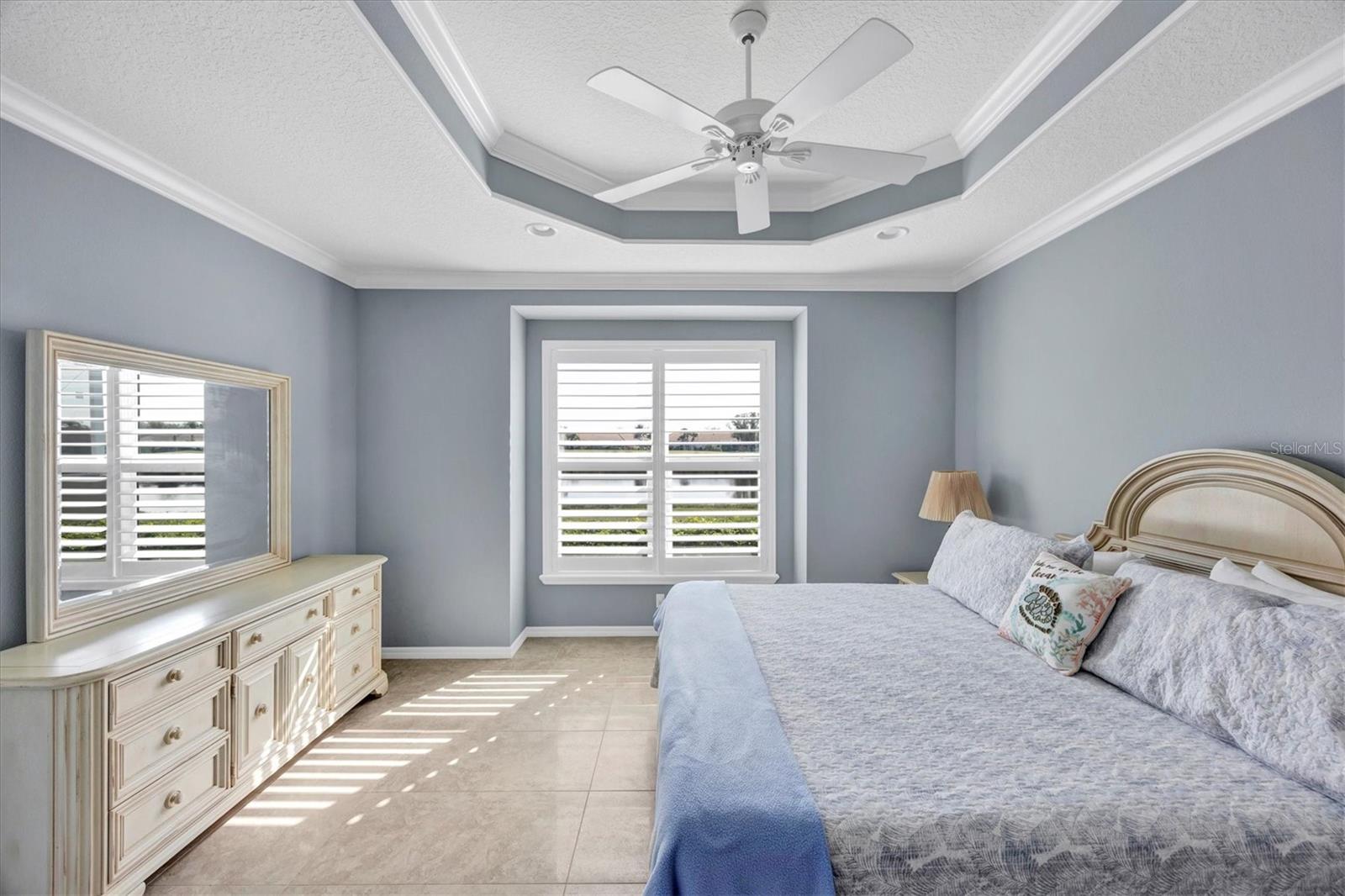 PELICAN POINTE GOLF & COUNTRY CLUB - Residential