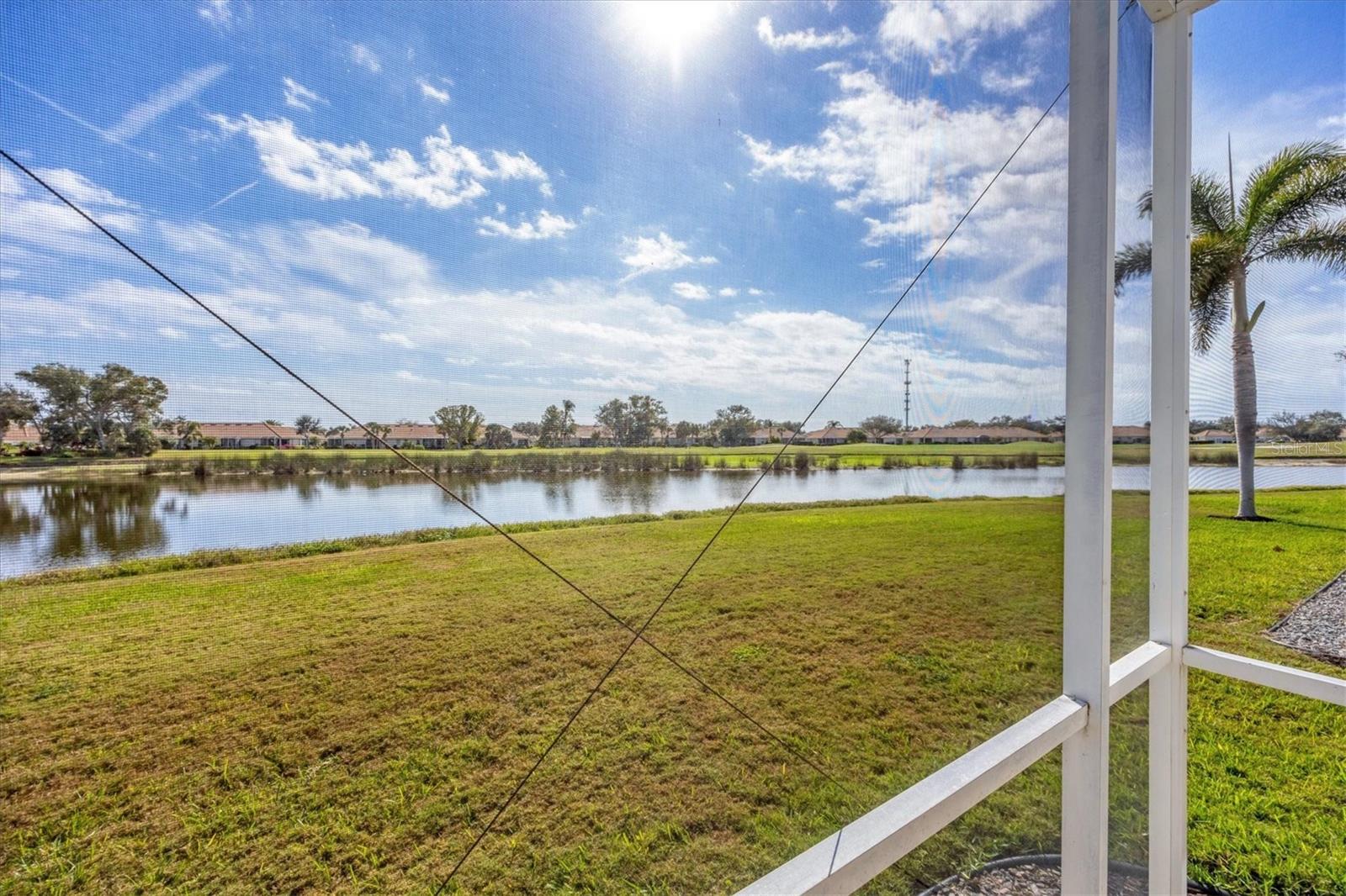 PELICAN POINTE GOLF & COUNTRY CLUB - Residential