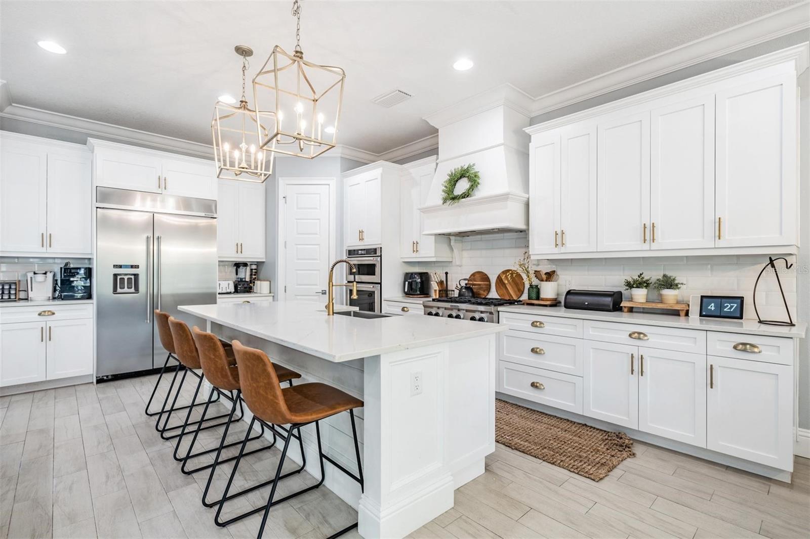 DAVIS ISLANDS PB10 PG52 TO 57 - Residential