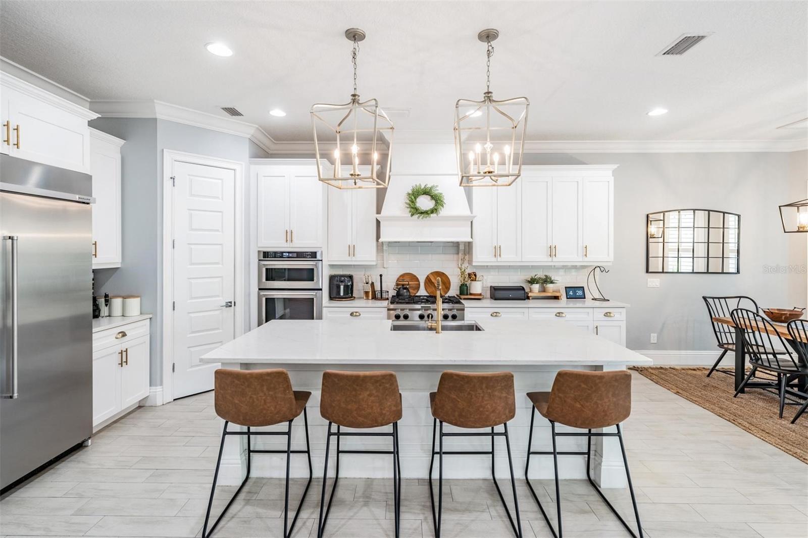 DAVIS ISLANDS PB10 PG52 TO 57 - Residential