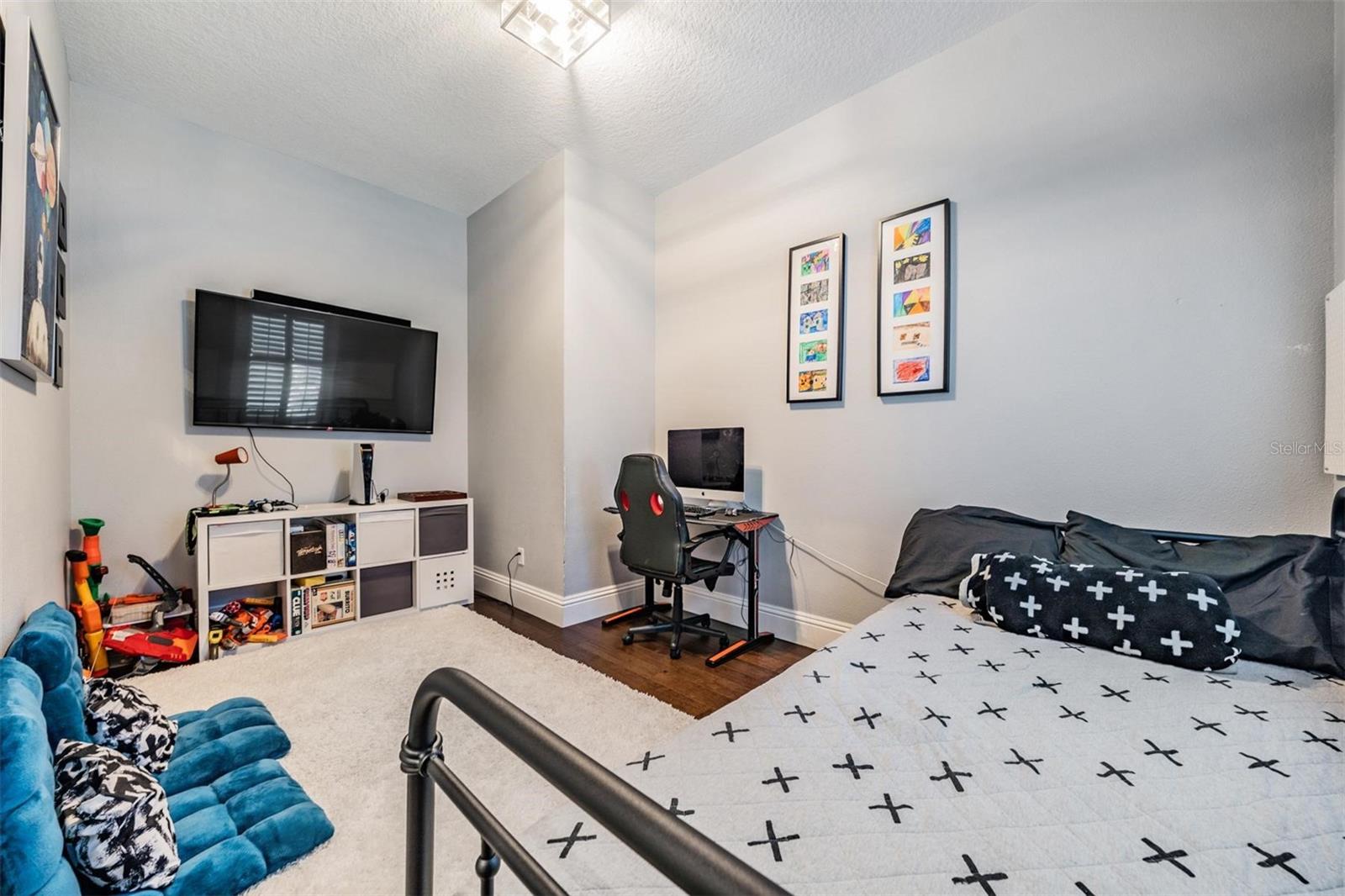 DAVIS ISLANDS PB10 PG52 TO 57 - Residential